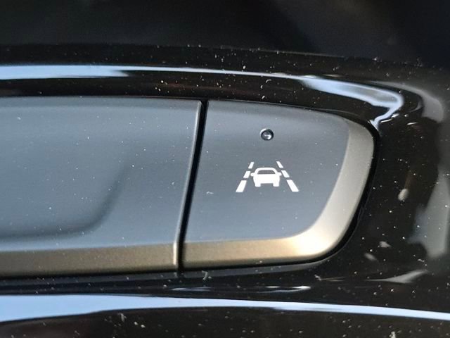 New 2026 Chevrolet Trax RS w/ Sunroof Package image 14