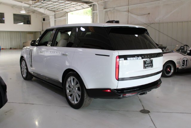 Used 2024 Land Rover Range Rover Long Wheelbase SE AWD/4WD image 46
