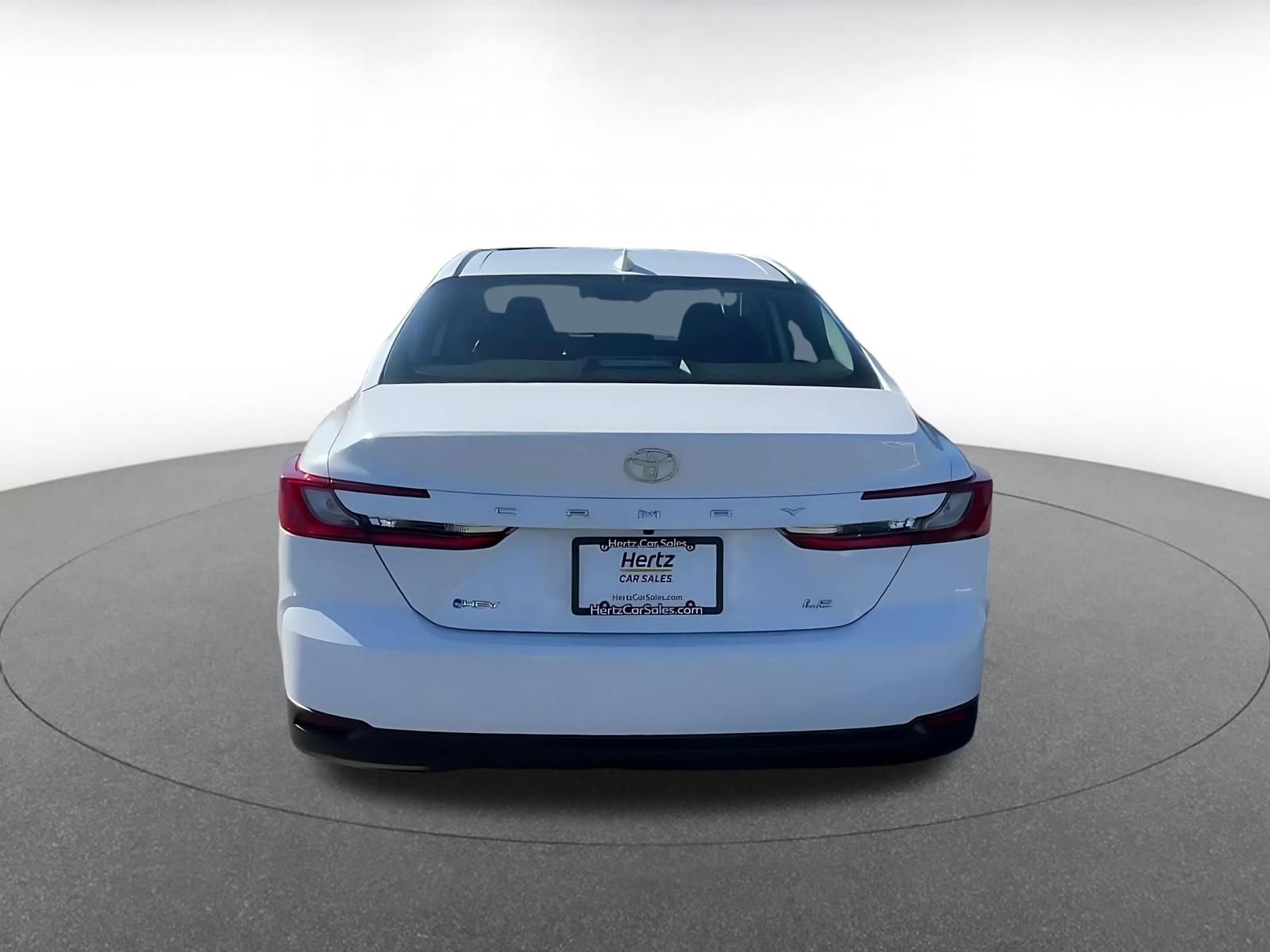 Used 2025 Toyota Camry LE image 12