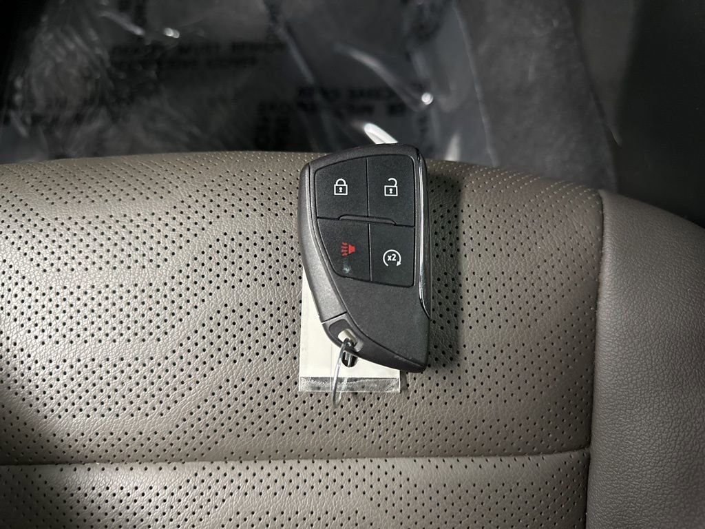 Used 2024 Chevrolet Colorado ZR2 w/ ZR2 Convenience Package III image 38