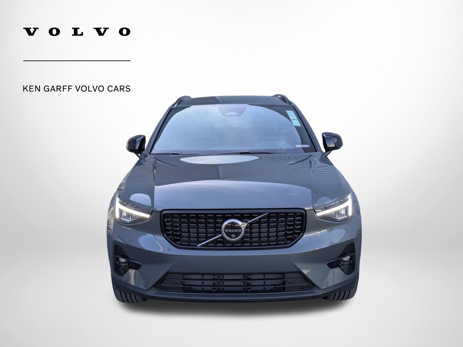 New 2026 Volvo XC40 B5 Plus w/ Climate Package image 9