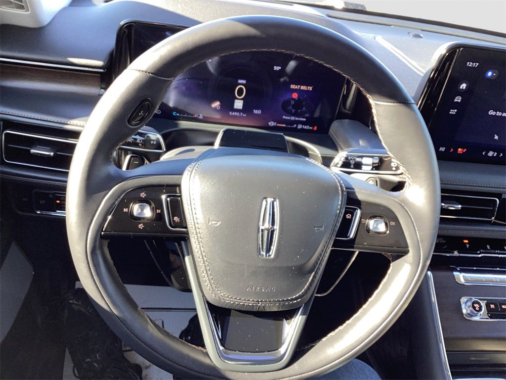 Used 2025 Lincoln Aviator Reserve w/ Equipment Group 201A image 10