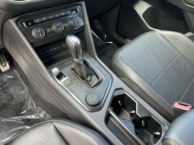 Used 2019 Volkswagen Tiguan SEL R-Line AWD/4WD image 21