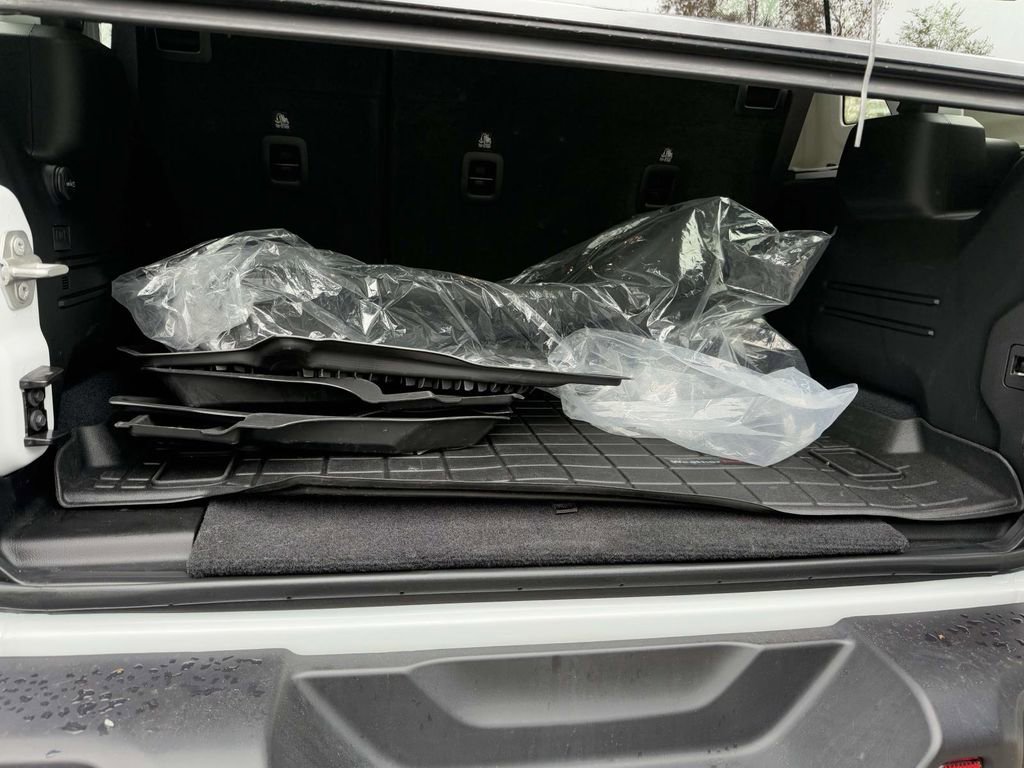 Used 2024 Jeep Wrangler Unlimited Rubicon 4xe w/ Safety Group image 11