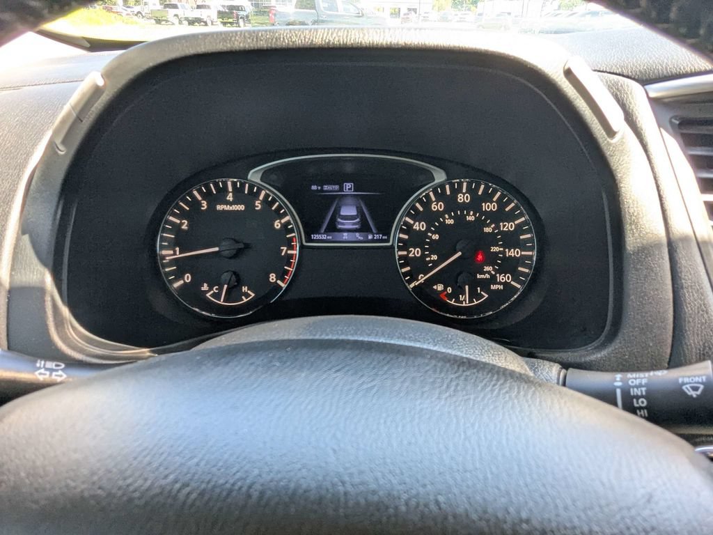 Used 2020 Nissan Pathfinder SL AWD/4WD image 26