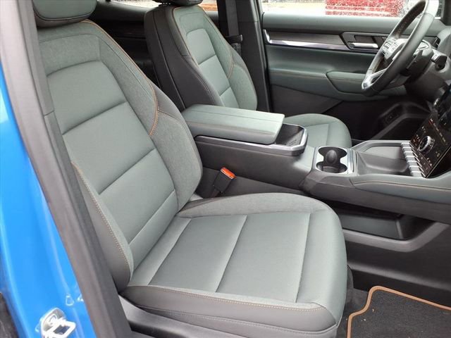 New 2026 GMC Terrain AT4 w/ Technology Package II image 23