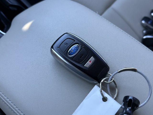 Used 2023 Subaru Ascent Limited w/ Technology Package AWD/4WD image 30