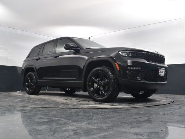 New 2025 Jeep Grand Cherokee Limited w/ Black Appearance Package image 42