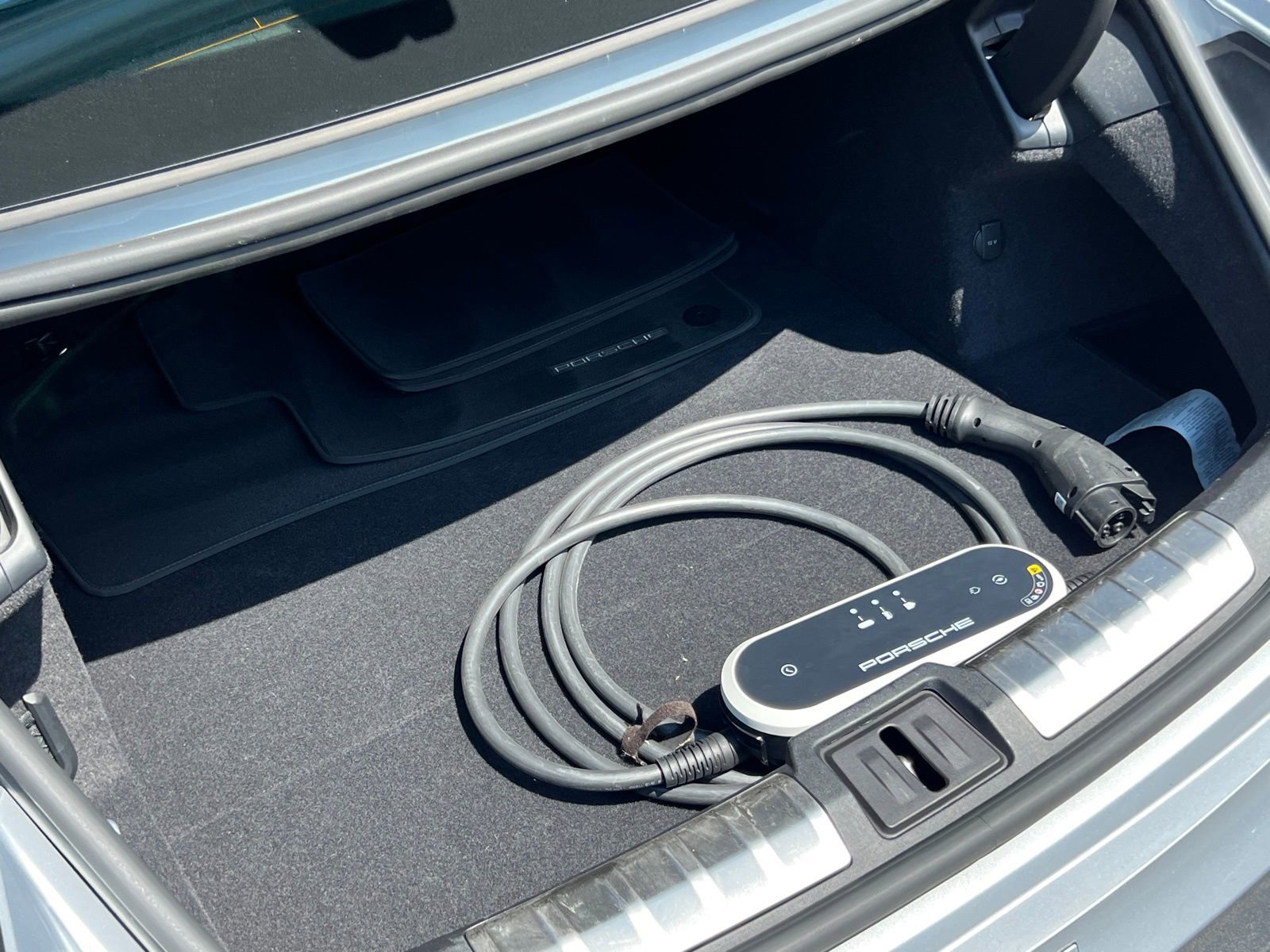 Certified 2022 Porsche Taycan GTS image 20