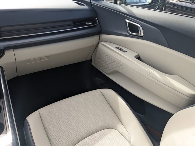 New 2026 Kia Carnival EX FWD image 19