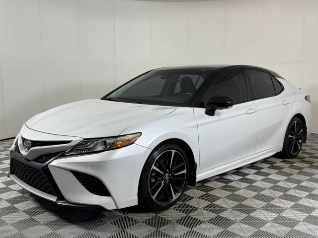 Used 2018 Toyota Camry XSE w/ Driver Assist Package FWD image 2