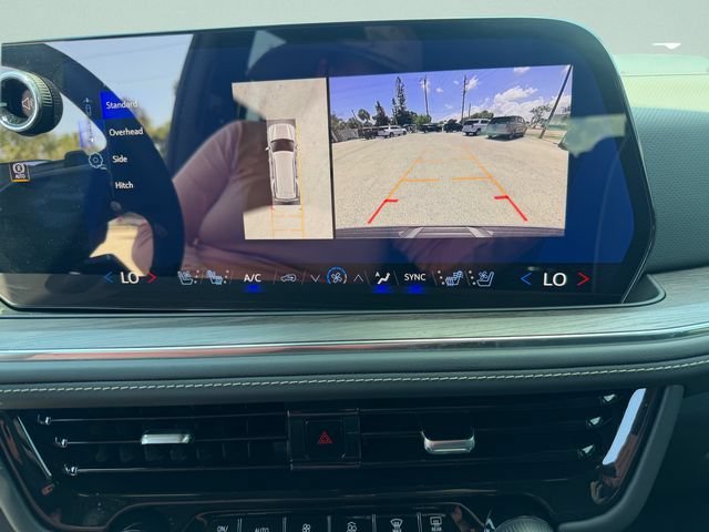 New 2026 Chevrolet Tahoe Premier w/ Sun And Tow Package AWD/4WD image 31