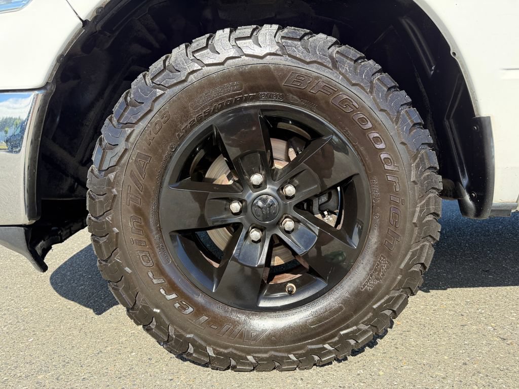 Used 2019 RAM 1500 Classic SLT AWD/4WD image 9