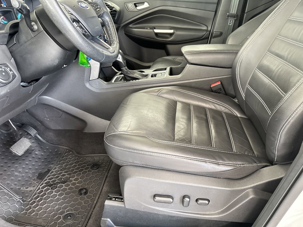 Used 2018 Ford Escape SEL AWD/4WD image 13