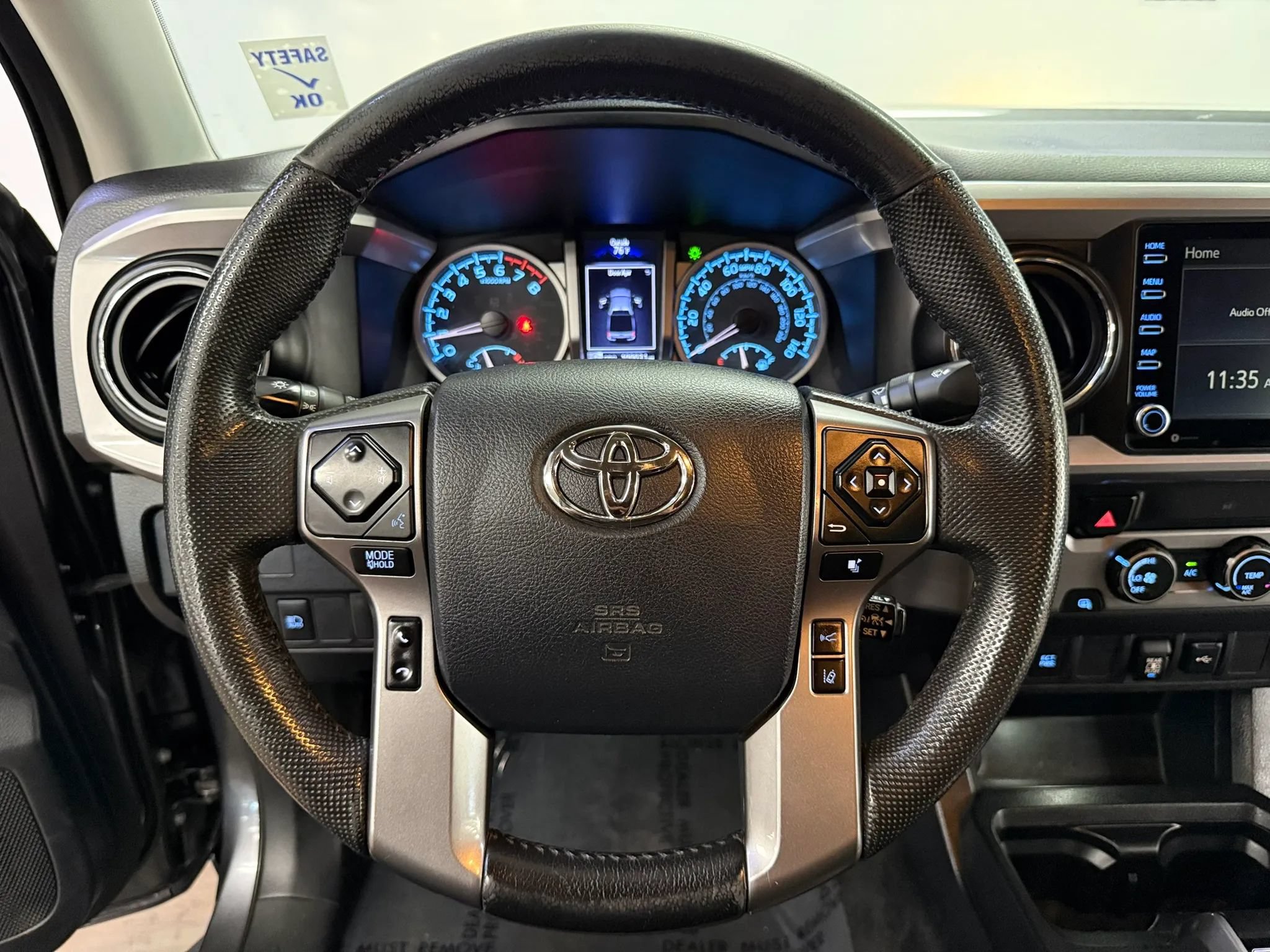 Used 2020 Toyota Tacoma SR5 RWD image 15