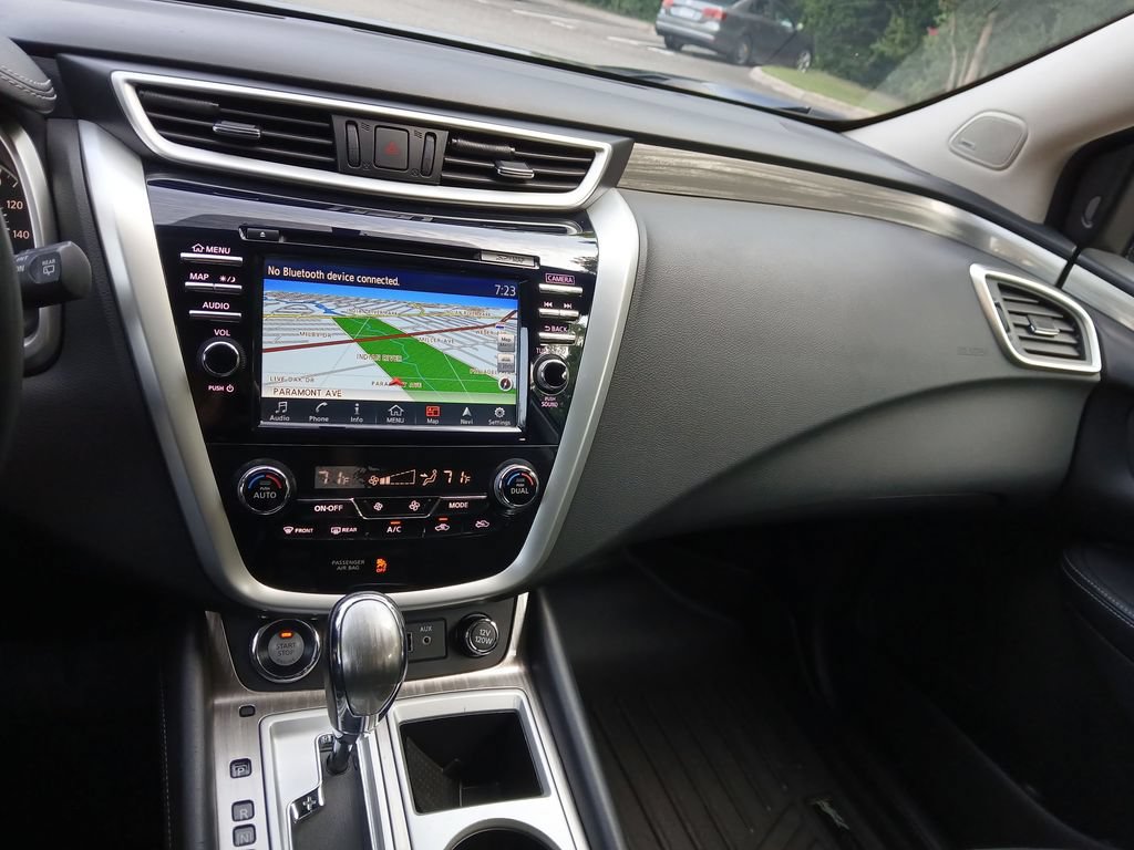 Used 2018 Nissan Murano SV w/ Premium Package AWD/4WD image 19