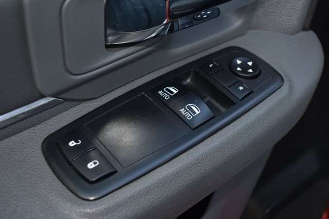 Used 2017 RAM 2500 Tradesman w/ Chrome Appearance Group image 15