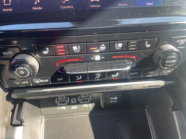 Used 2024 Jeep Grand Cherokee L Limited w/ Luxury Tech Group II image 28