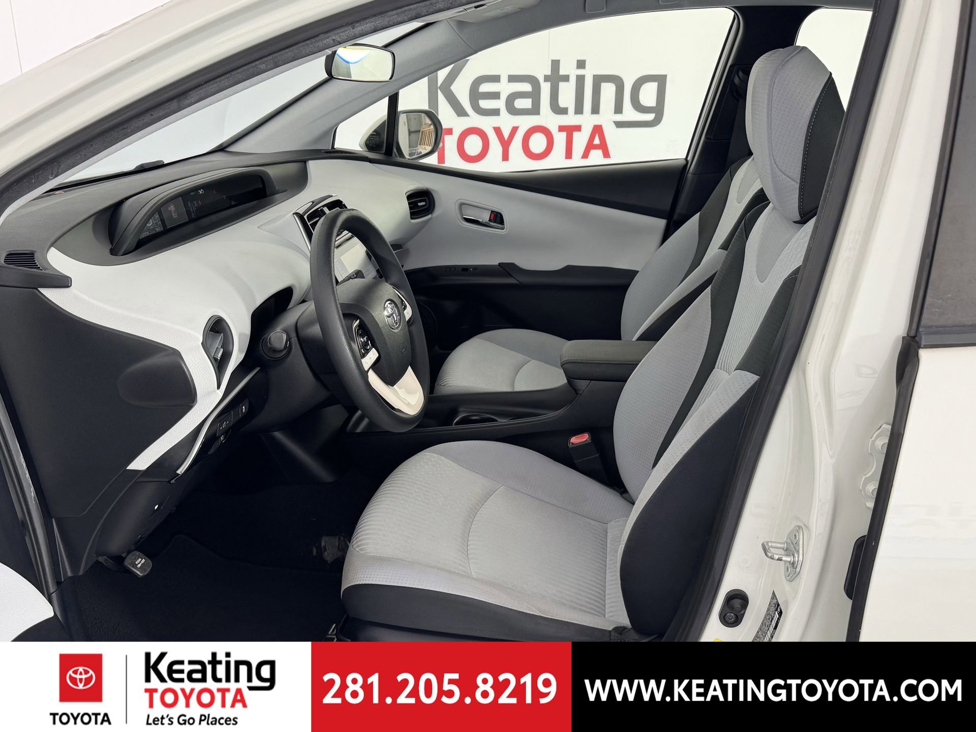 Used 2017 Toyota Prius Two image 14