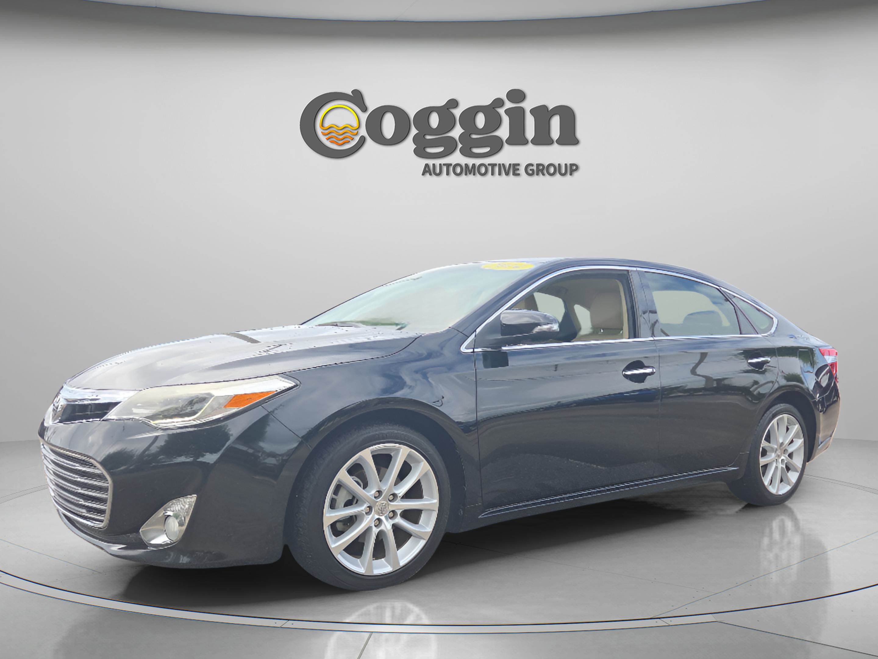Used 2014 Toyota Avalon Limited image 1