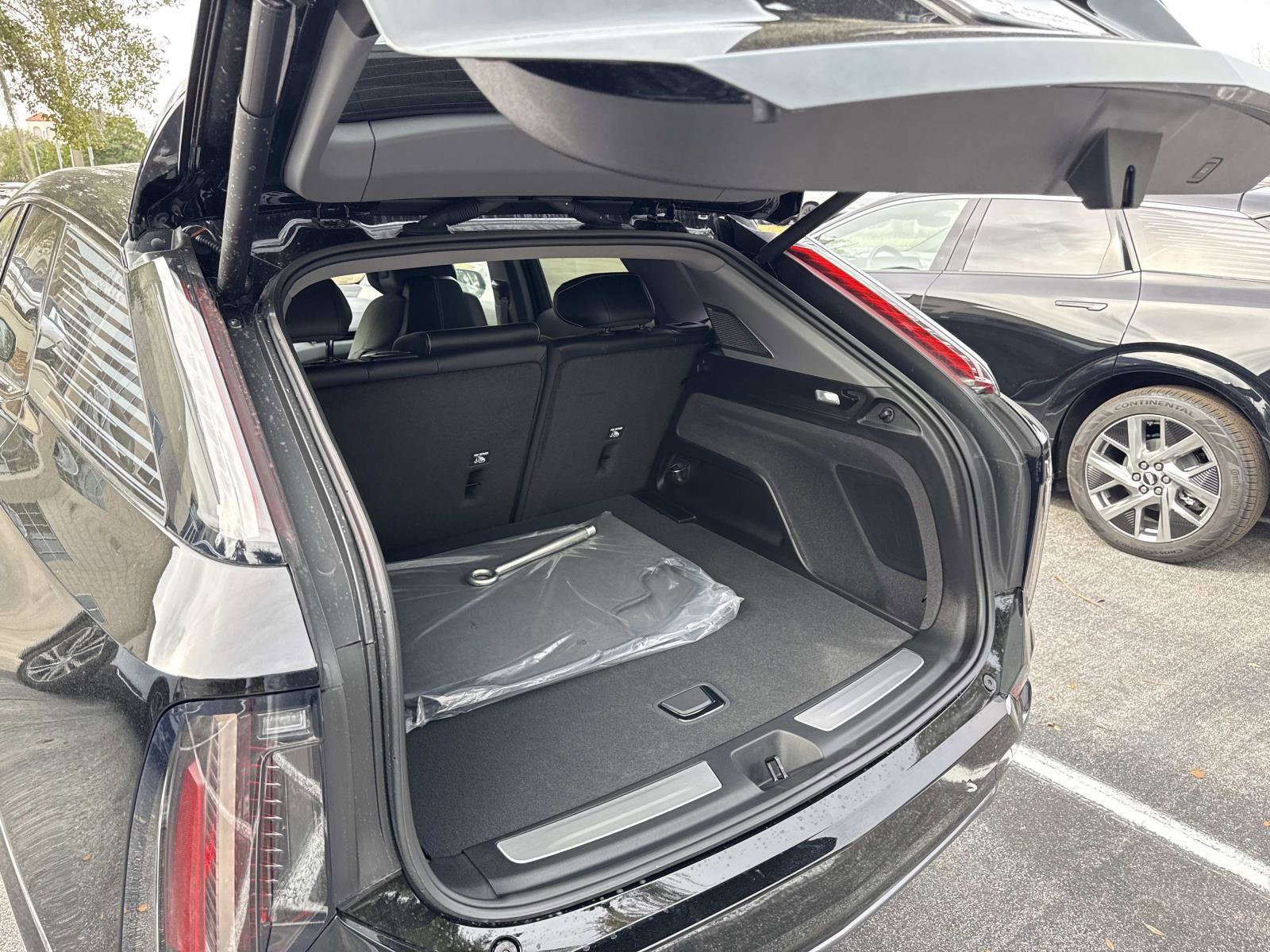 New 2026 Cadillac Optiq Sport 1 image 12