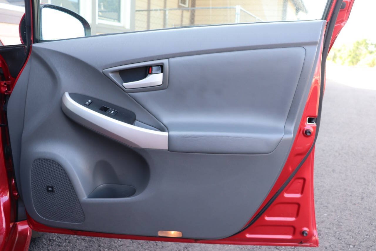 Used 2010 Toyota Prius Four w/ Navigation Pkg FWD image 14