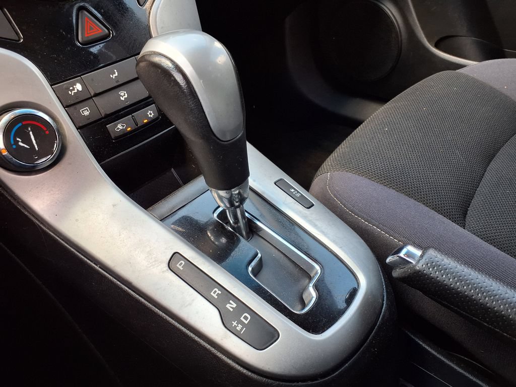 Used 2014 Chevrolet Cruze LT FWD image 26