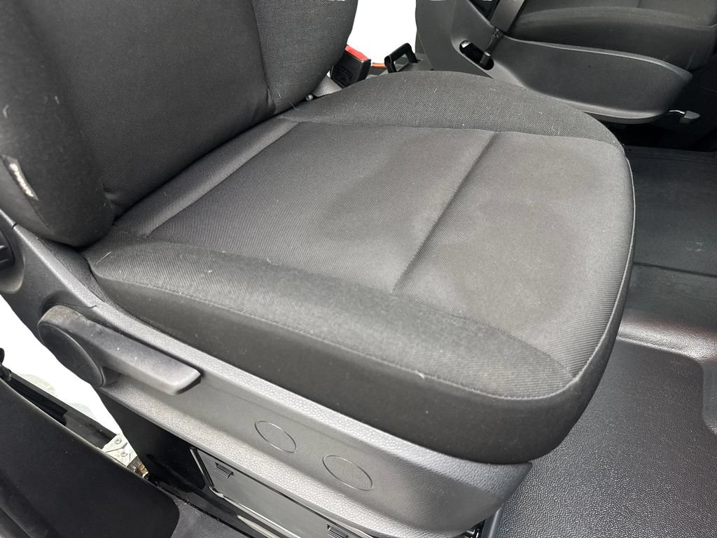 Used 2024 Mercedes-Benz Sprinter 2500 image 38