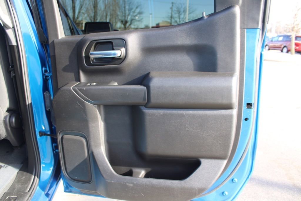 Used 2022 Chevrolet Silverado 1500 Custom w/ LPO, Dark Essentials Package image 23