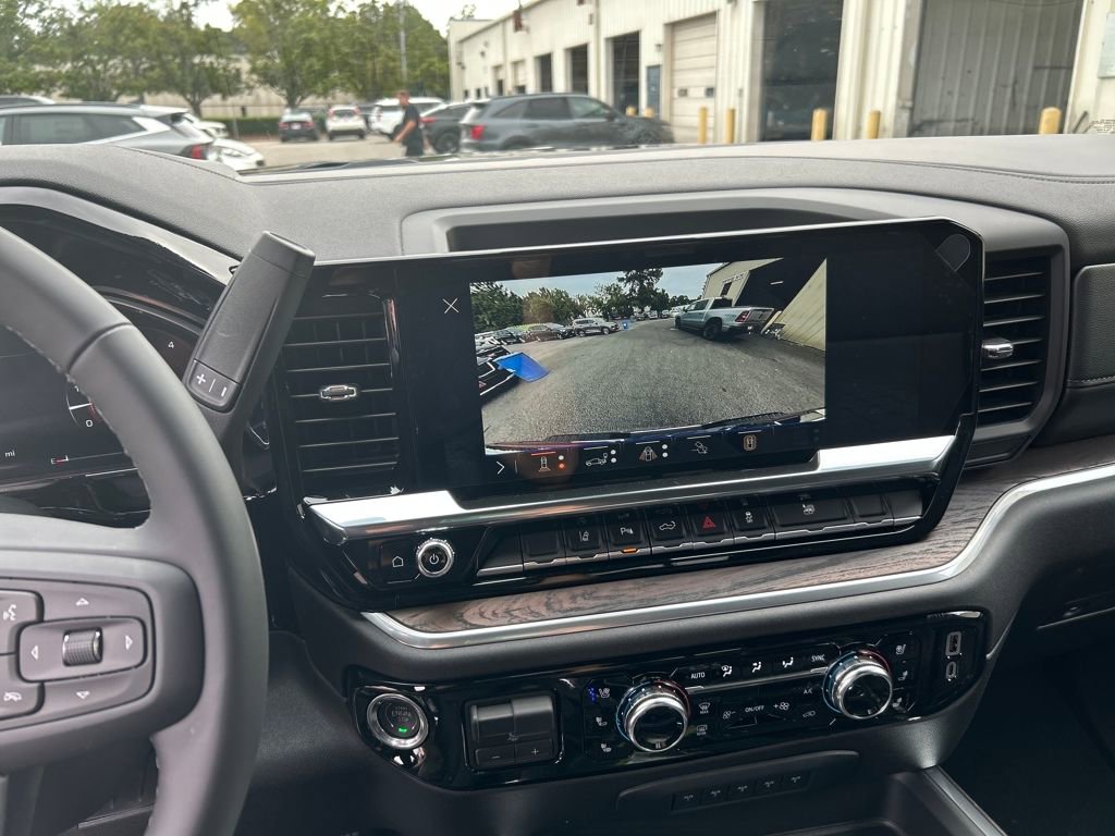 New 2026 GMC Sierra 2500 SLT w/ SLT Premium Package image 18