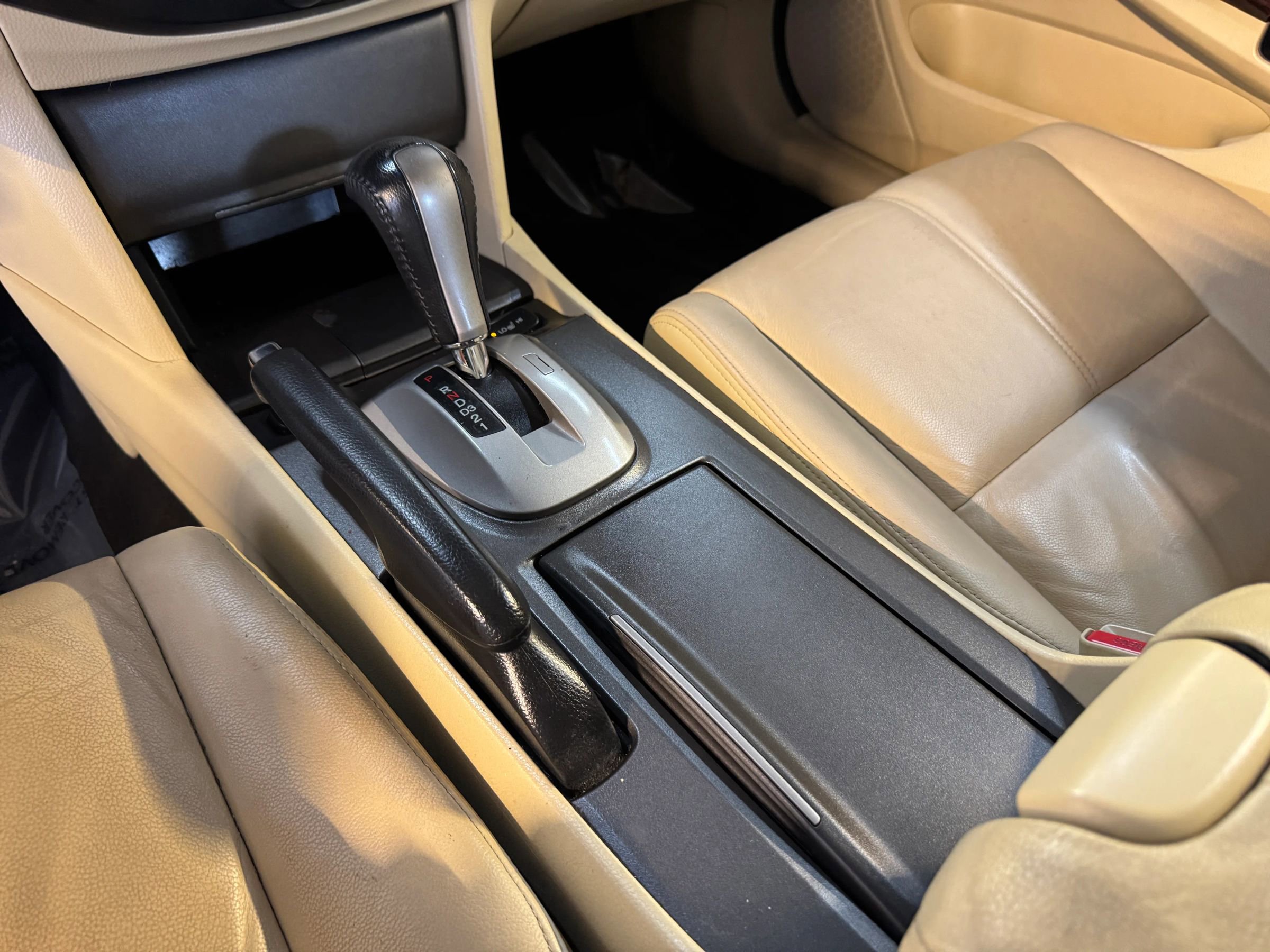 Used 2010 Honda Crosstour EX-L image 18