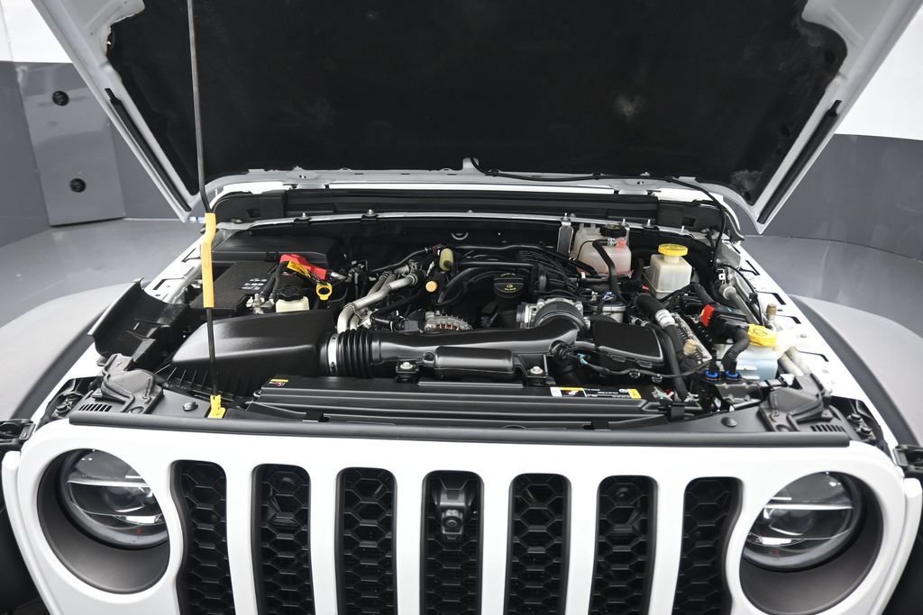 Used 2022 Jeep Gladiator Rubicon w/ LED Lighting Group AWD/4WD image 48