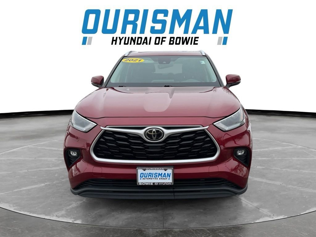 Used 2021 Toyota Highlander XLE image 9