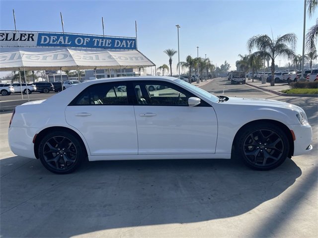 Used 2023 Chrysler 300 S image 9