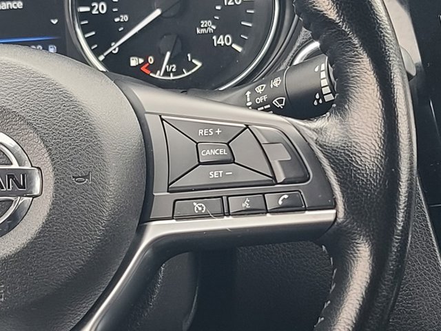 Used 2020 Nissan Rogue SV image 24