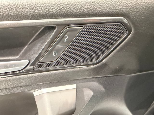 Used 2024 Volkswagen Tiguan SE AWD/4WD image 42