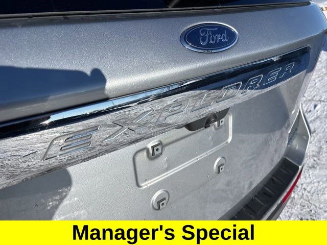 Used 2023 Ford Explorer XLT w/ Equipment Group 202A image 53