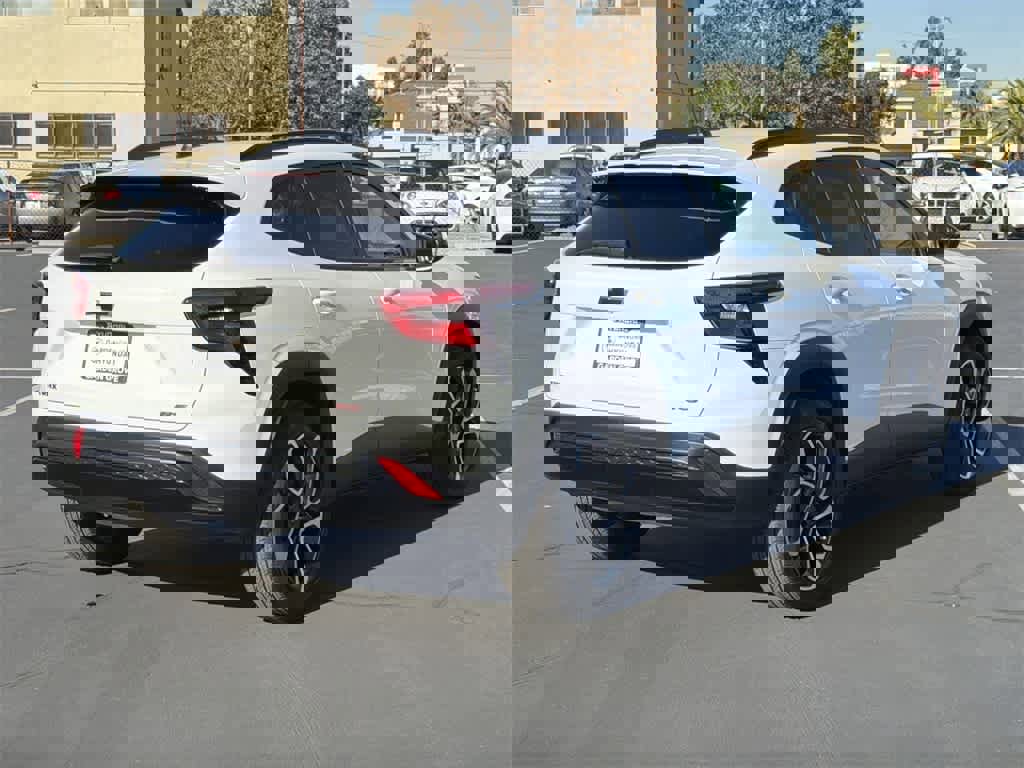 Used 2025 Chevrolet Trax RS w/ Sunroof Package image 4