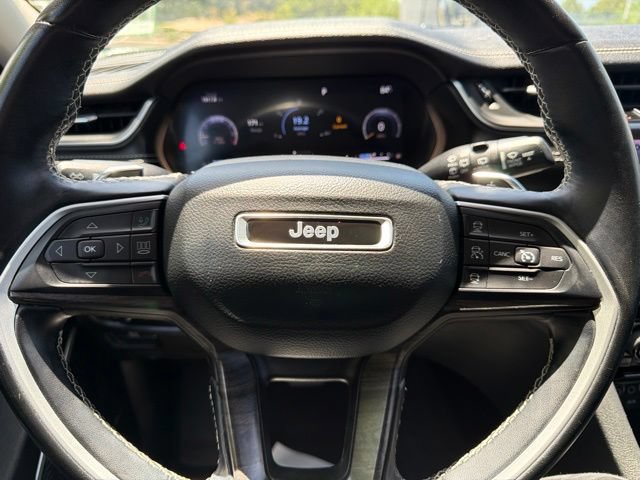 Used 2022 Jeep Grand Cherokee L Limited w/ Black Appearance Package AWD/4WD image 34