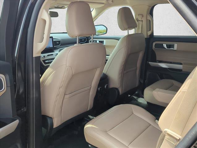 Used 2022 Ford Explorer XLT w/ Equipment Group 202A image 17