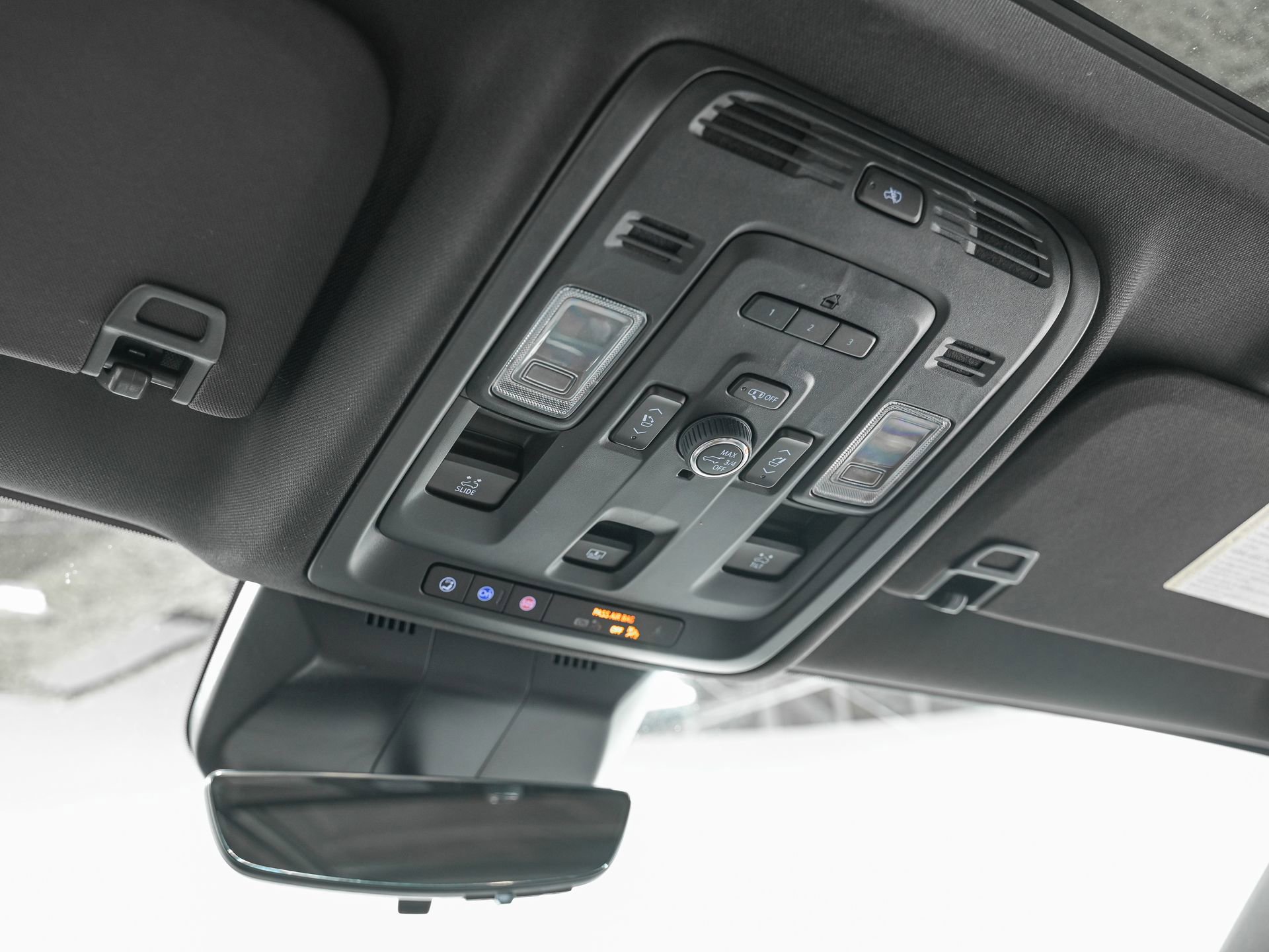 Used 2023 Cadillac Escalade Premium Luxury w/ LPO, Floor Liner Package image 25