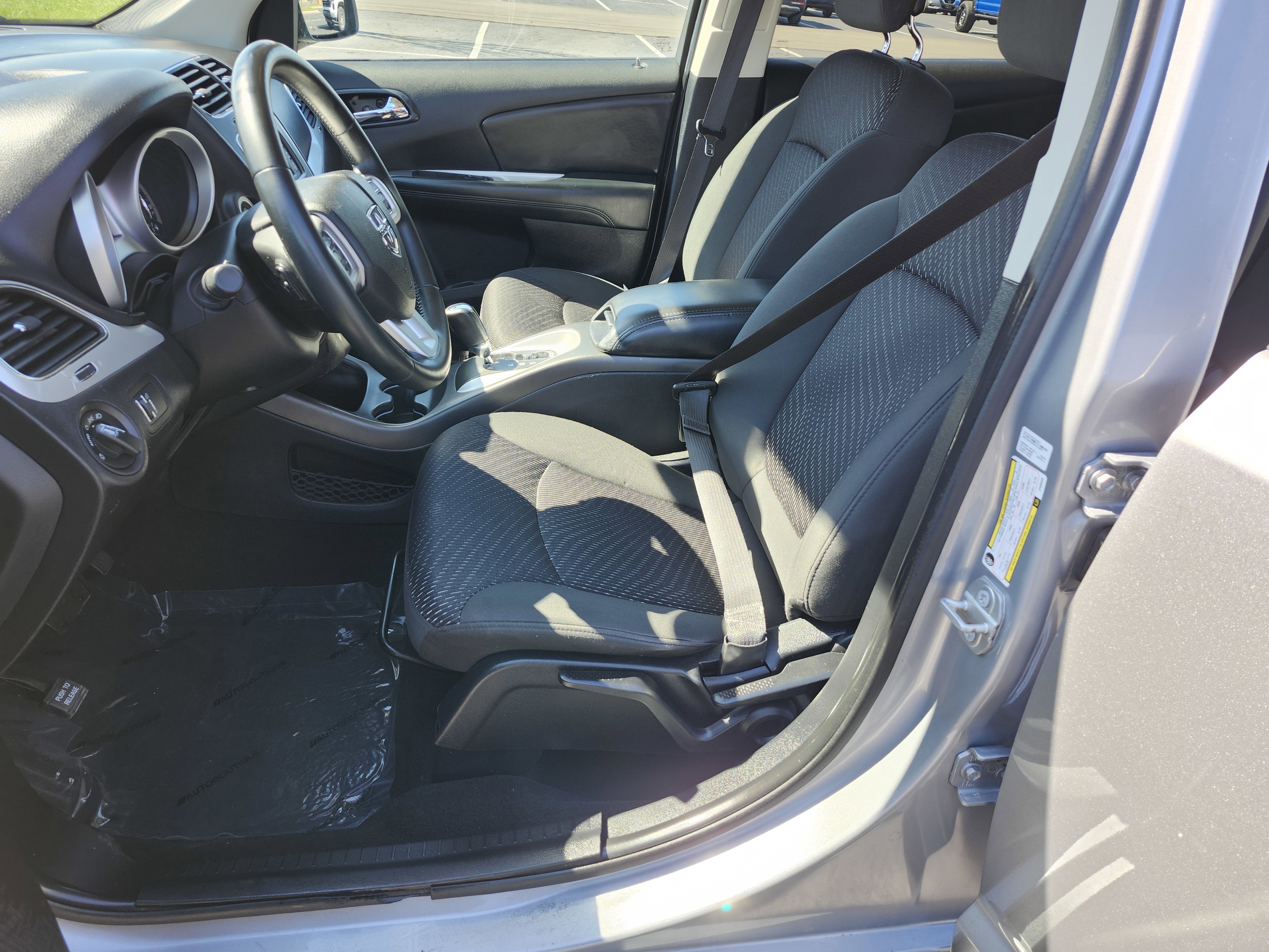 Used 2018 Dodge Journey SE w/ Connectivity Group image 23