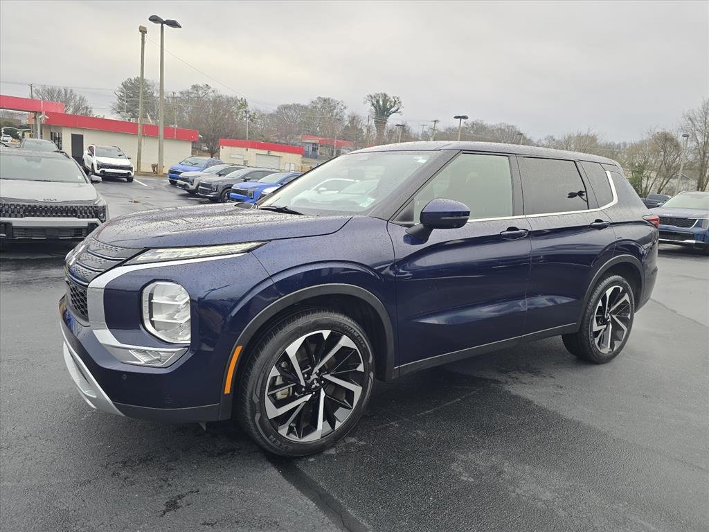 Used 2024 Mitsubishi Outlander SE image 7