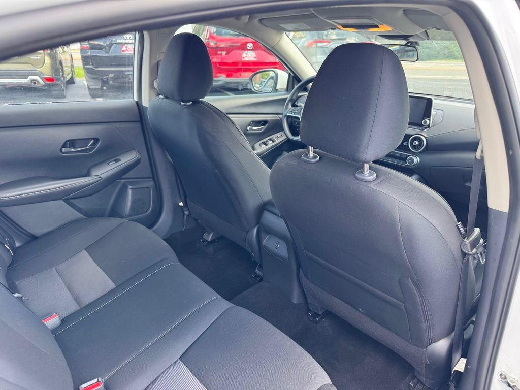 Used 2025 Nissan Sentra SV FWD image 25