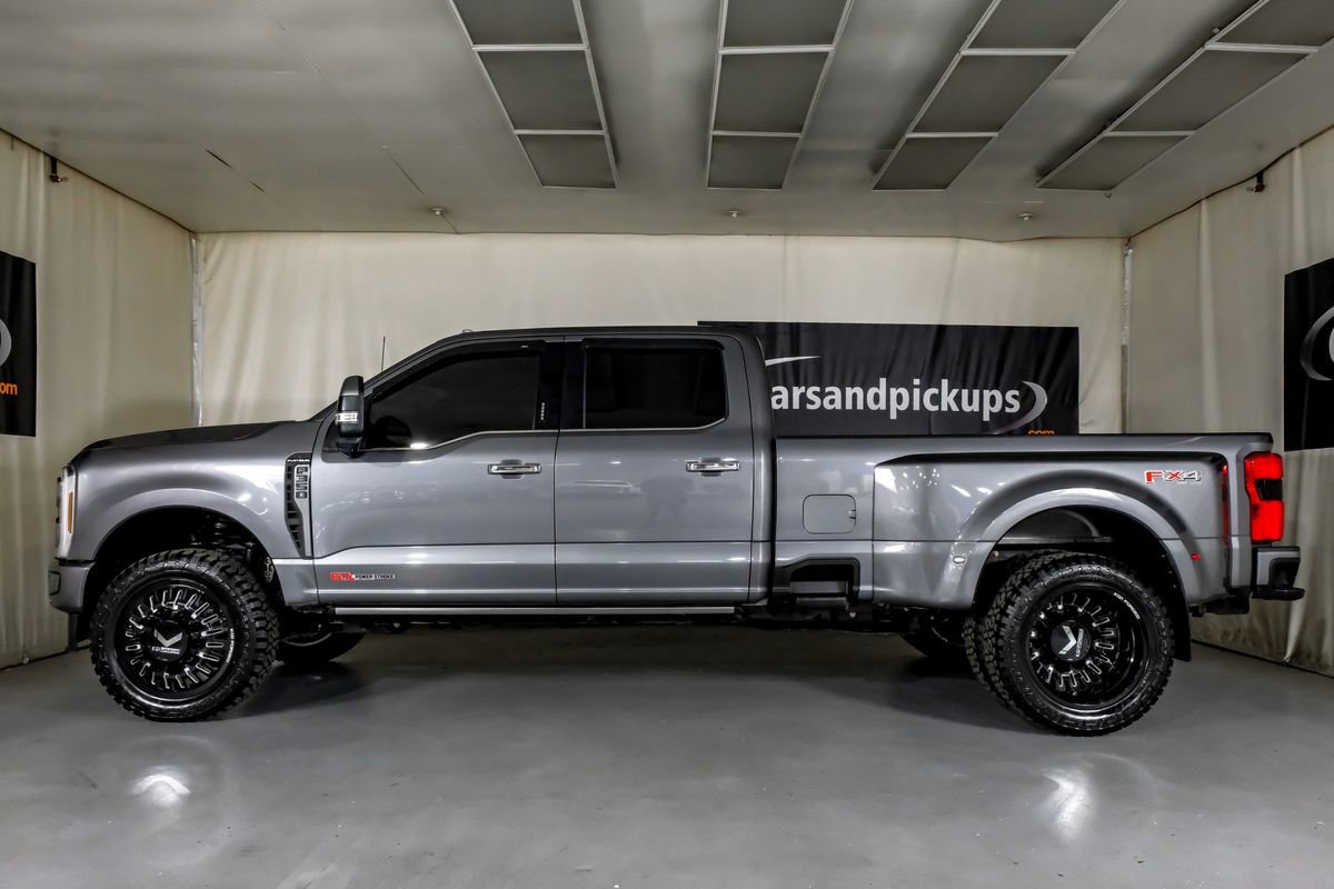 Used 2024 Ford F350 Platinum image 12