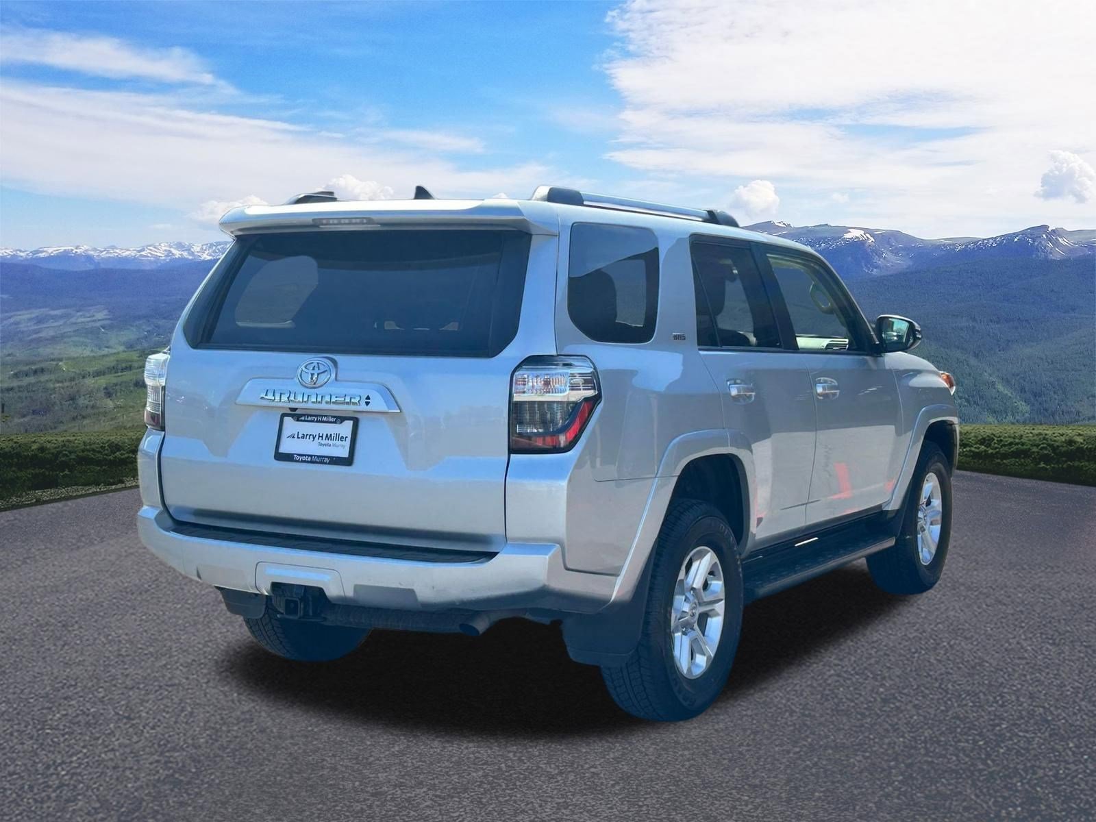 Certified 2023 Toyota 4Runner SR5 Premium AWD/4WD image 5