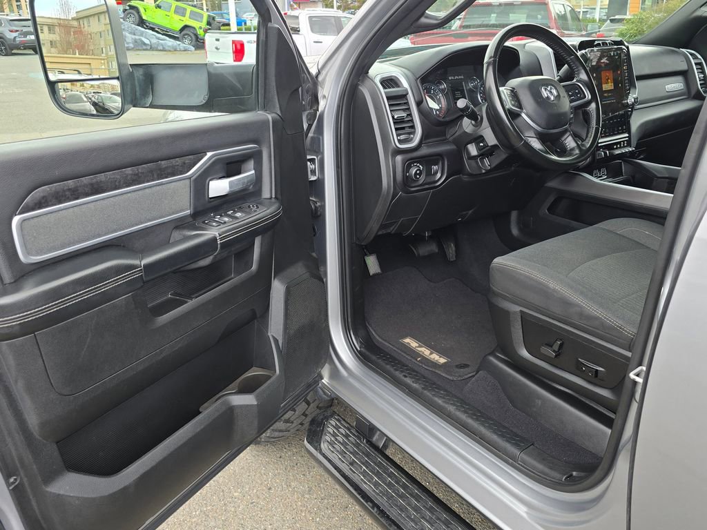 Used 2022 RAM 2500 Big Horn w/ Night Edition image 18