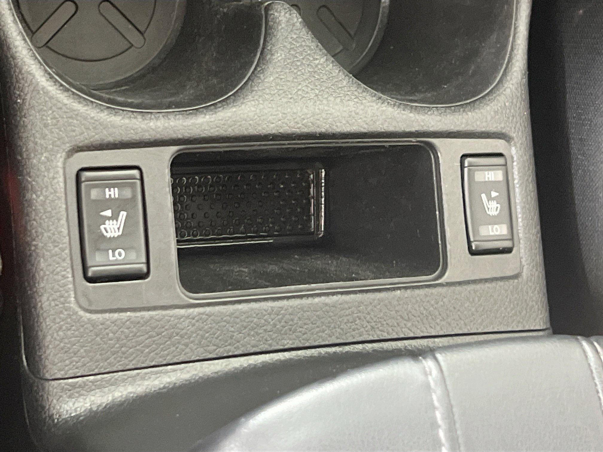 Used 2020 Nissan Rogue SV image 19