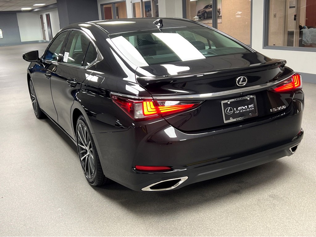 New 2025 Lexus ES 350 w/ Premium Package image 5