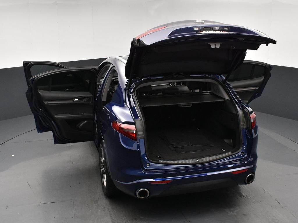 Used 2021 Alfa Romeo Stelvio Ti w/ Active Assist 2 Package TI AWD/4WD image 24
